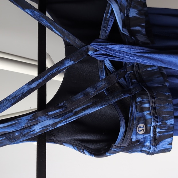 Lululemon Nouveau limits Tank With Attached Bra, Size 6, Royal Blue - Picture 6 of 7